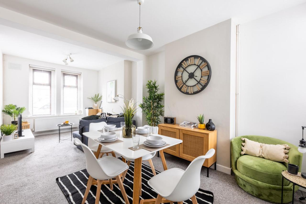 Levi Suite By Koya Homes - 3-Bedroom Home, Downtown Cardiff, Free Parking Exterior foto