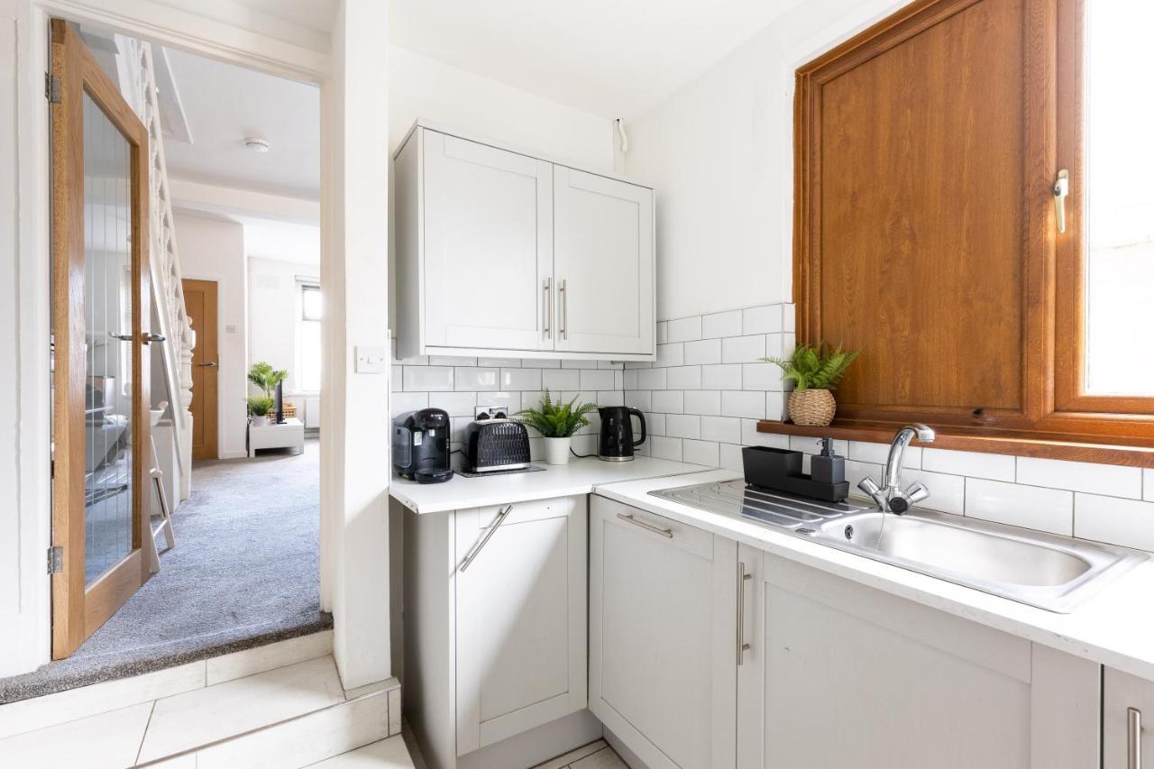 Levi Suite By Koya Homes - 3-Bedroom Home, Downtown Cardiff, Free Parking Exterior foto