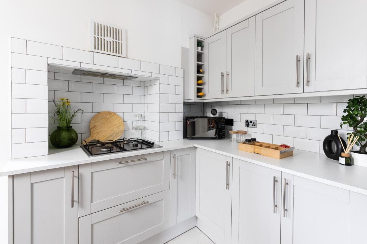 Levi Suite By Koya Homes - 3-Bedroom Home, Downtown Cardiff, Free Parking Exterior foto