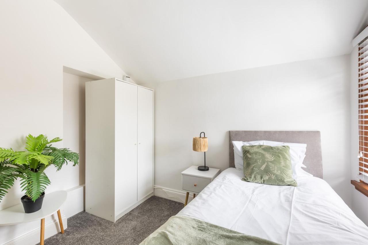 Levi Suite By Koya Homes - 3-Bedroom Home, Downtown Cardiff, Free Parking Exterior foto