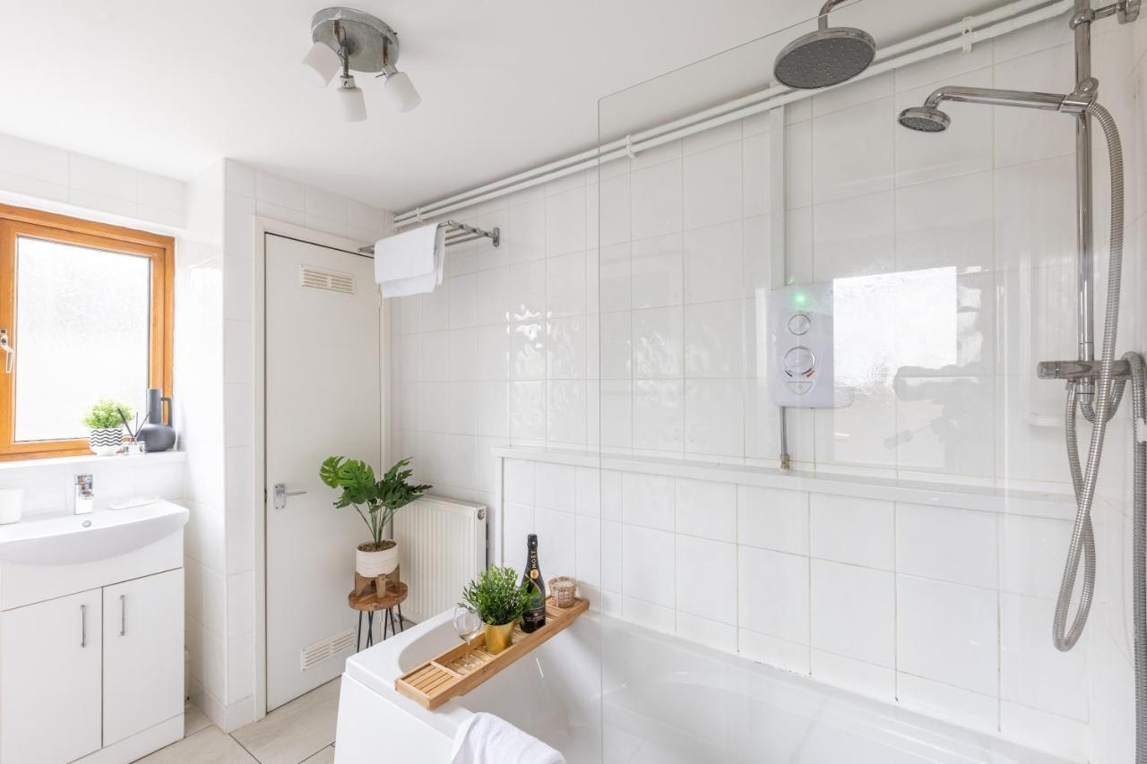 Levi Suite By Koya Homes - 3-Bedroom Home, Downtown Cardiff, Free Parking Exterior foto